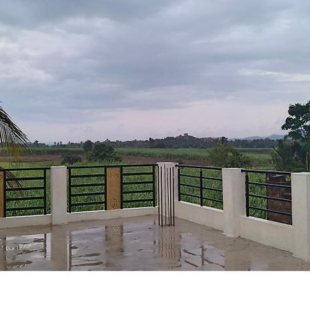 Coconut Homestay Hampi Exterior photo